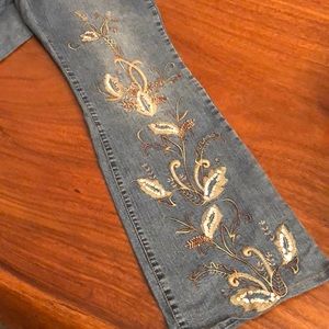 Embroidered Blue Jeans #fivedollaholla